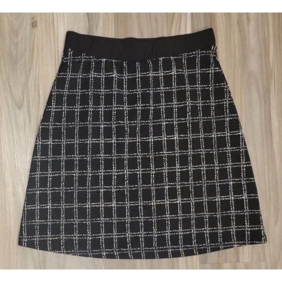 Gilli Black & White Skirt - Picture 1 of 6